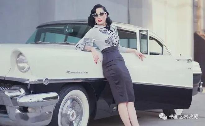 脱衣舞娘：身家14亿的她简直太美了！九游会j9入口登录新版世界上最知名的(图7)