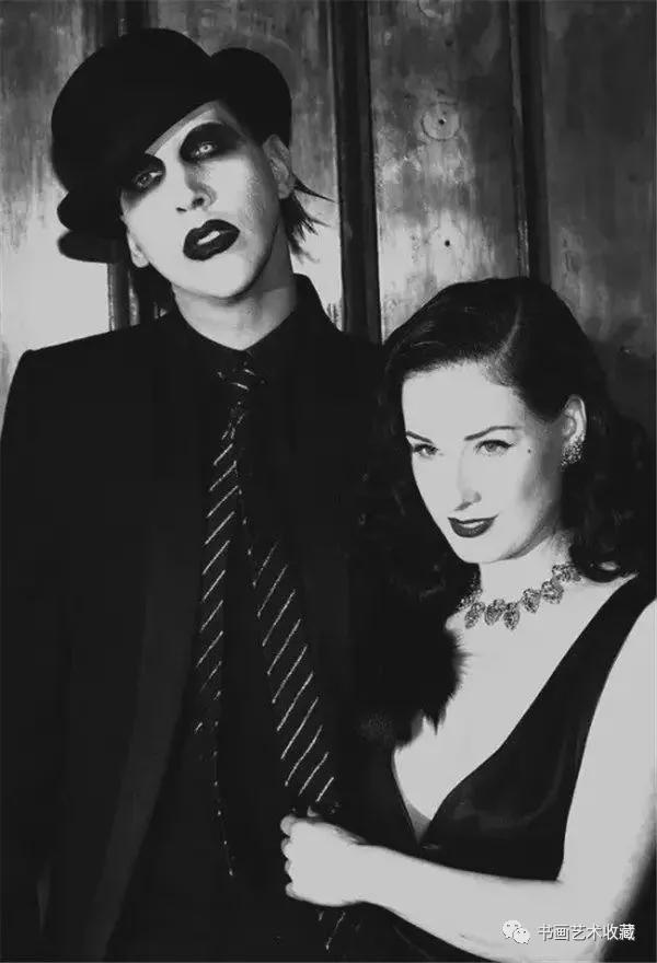 脱衣舞娘：身家14亿的她简直太美了！九游会j9入口登录新版世界上最知名的(图10)