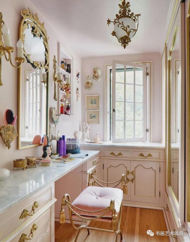 脱衣舞娘：身家14亿的她简直太美了！九游会j9入口登录新版世界上最知名的(图15)