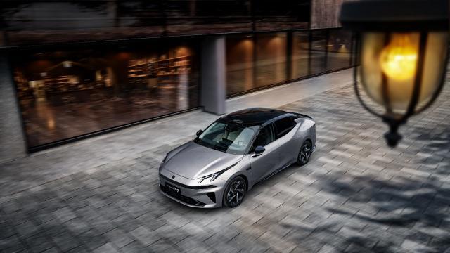 -P正式上市限时价1398万元起j9九游会登录全新领克07 EM(图11)